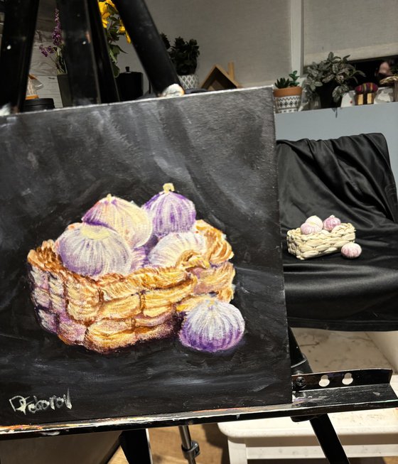 Garlic Bulbs in Woven Basket