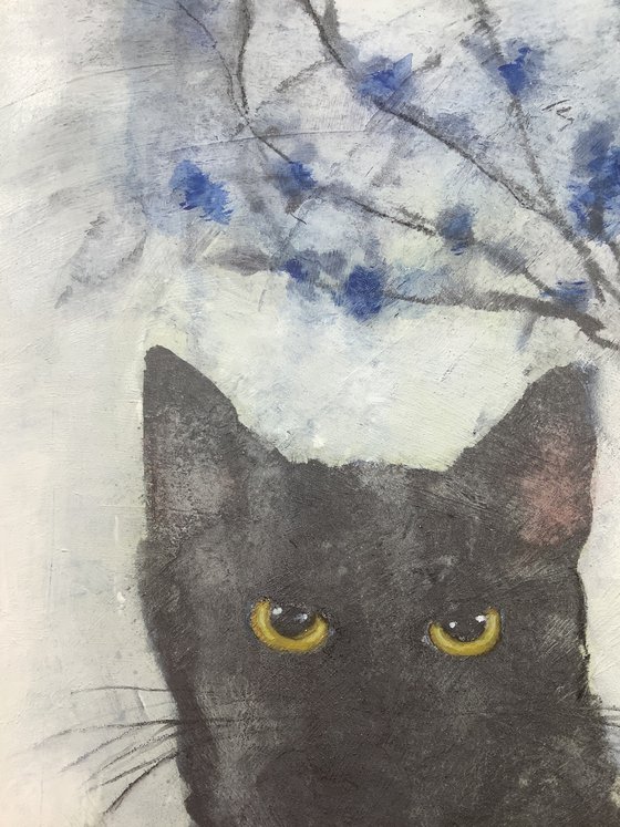 CHAT NOIR ET FLEURS BLEUS