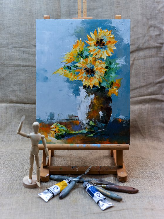 Sunflowers in the vase. Sunflowers painting. Sunflowers for gift