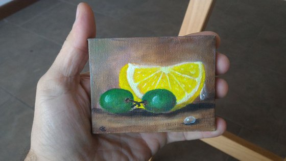 Miniature #016 - Easel included