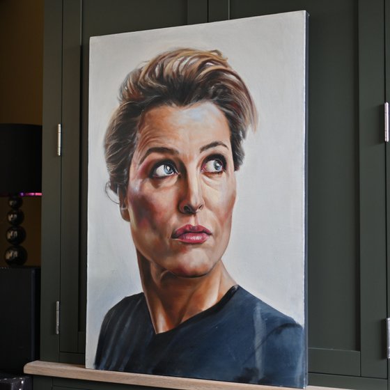 "Gillian" white