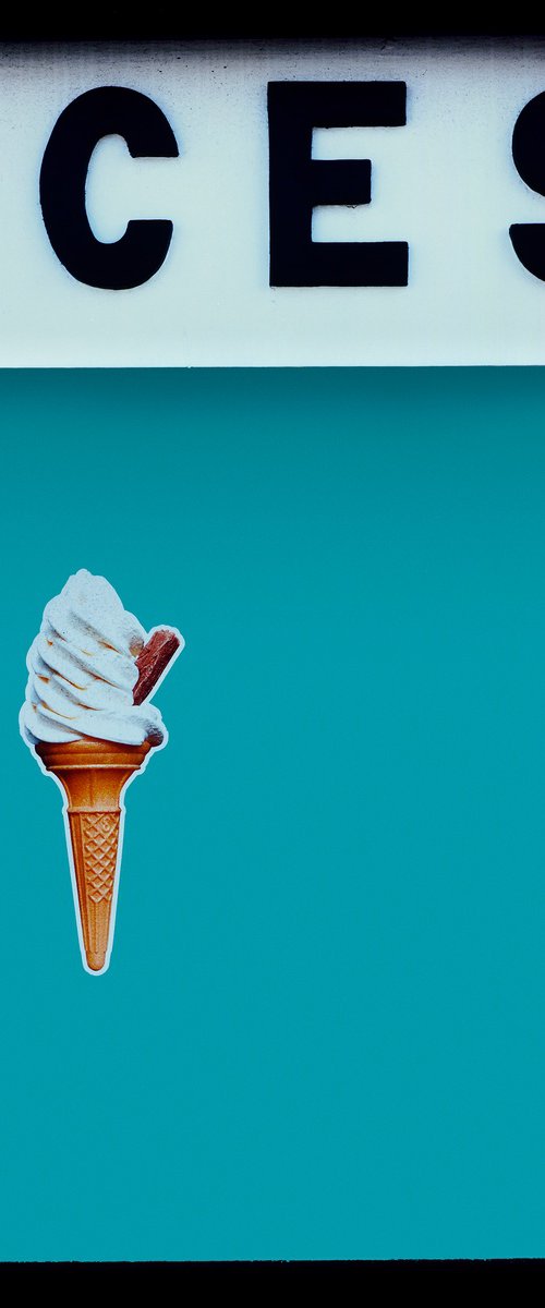 ICES (Blue Curacao) by Richard Heeps