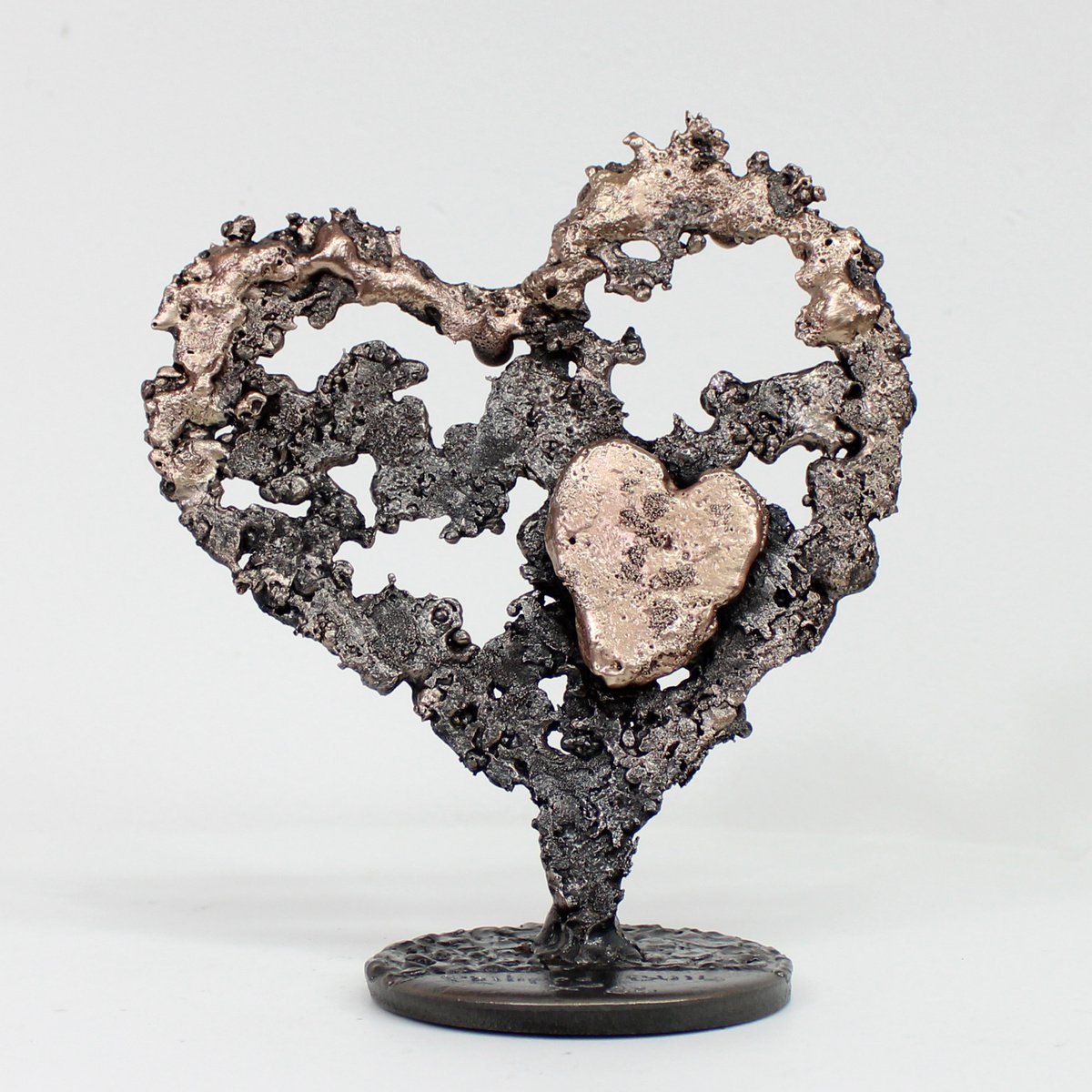 Heart to heart 12-22 - heart Metal artwork by Philippe Buil