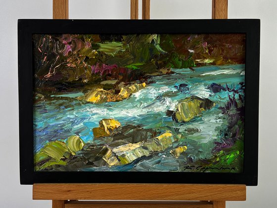 The River Flows through the Mountains