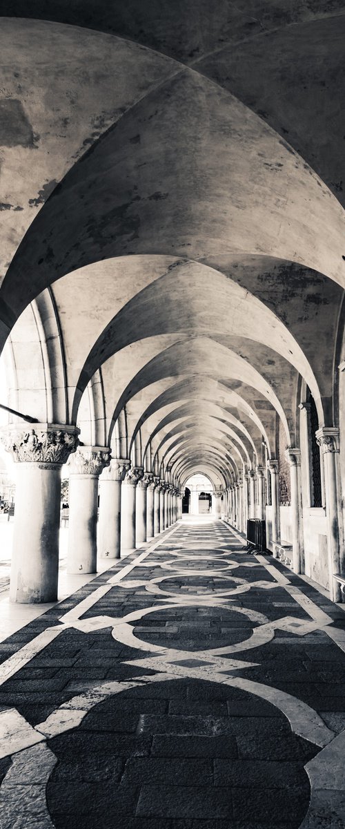 THE PORTICO by Fabio Accorrà