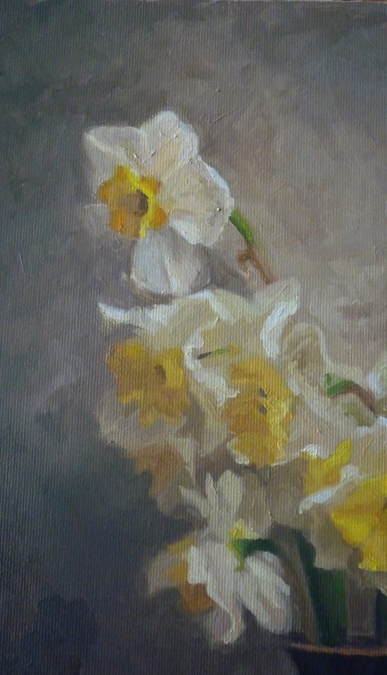 11 Daffodils in a Vase