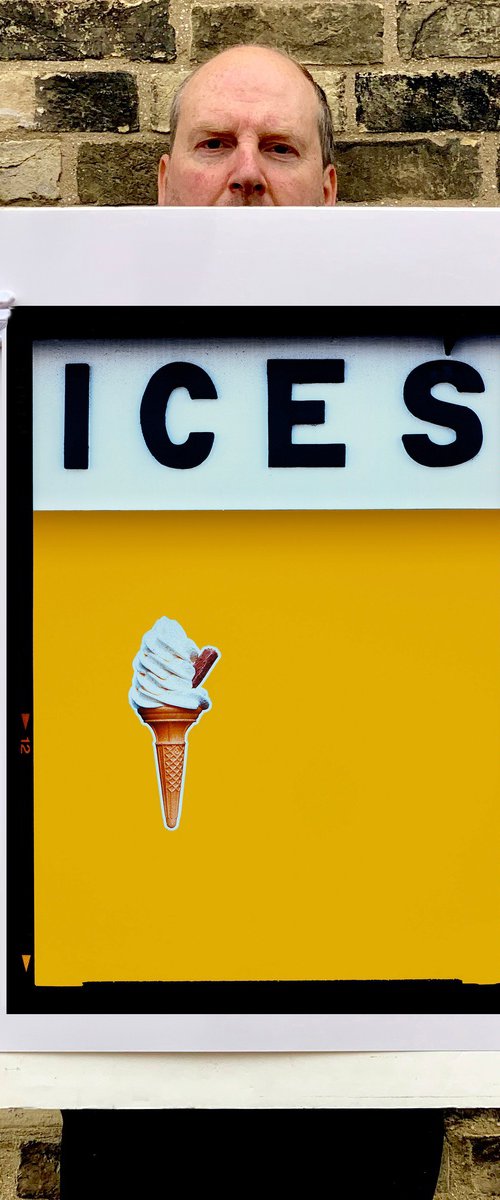ICES (Mustard), Bexhill-on-Sea by Richard Heeps
