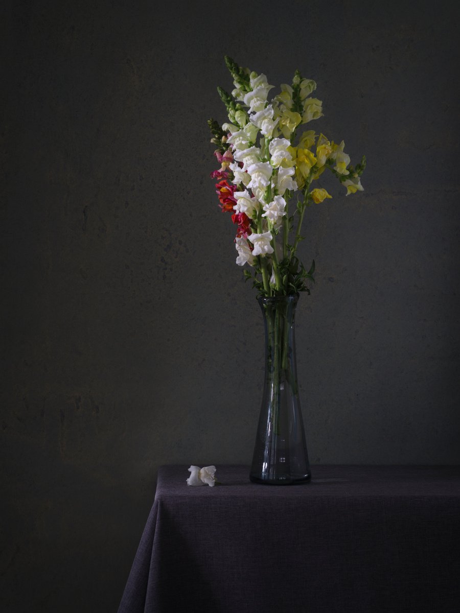 Still life 5. Yellow flowers by Pavel Oskin