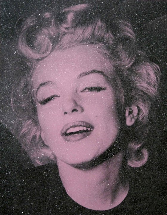Marilyn Monroe-Magenta