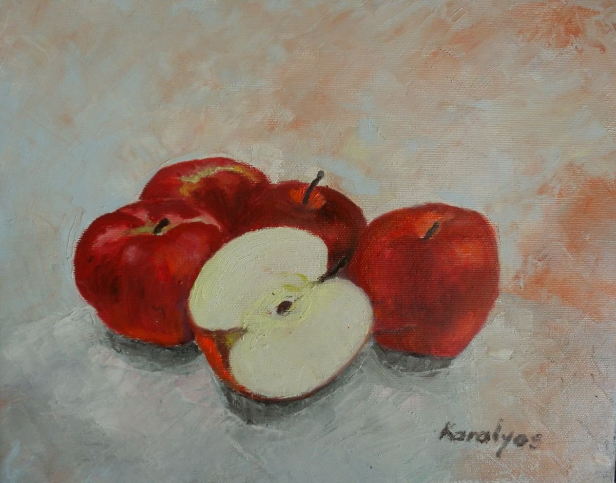 Red apples by Maria Karalyos