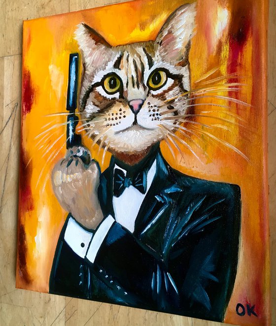 Troy The Cat  James Bond 007