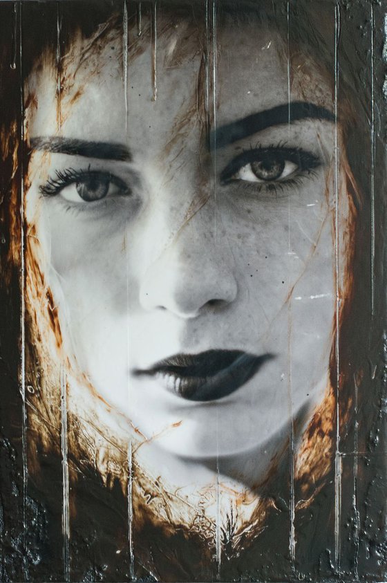 "Chayenne II" (60x40x2cm) - Unique portrait artwork on wood (abstract, portrait, gouache, original, painting, coffee, acrylic, oil, watercolor, encaustics, beeswax, resin, wood, fingerpaint)