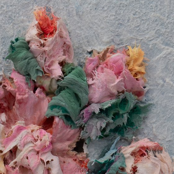Sculptural Floral Bloom