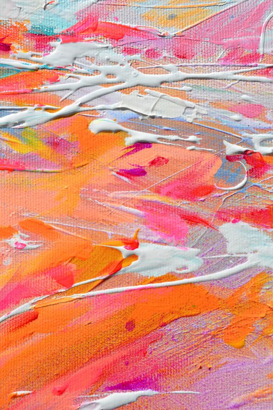 Colorful Temporal Tides