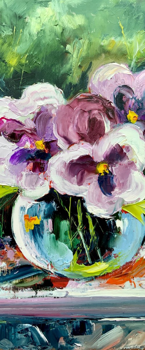 Pansies in a glass vase by Alexandra Jagoda (Ovcharenko)