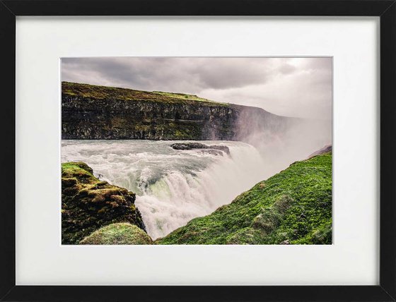 A GLIMPSE OF GULFOSS WATERFALL