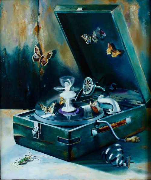 Gramophone by Natalia Lugovskaya
