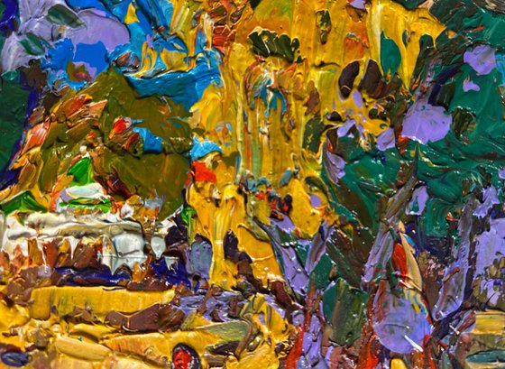 Alley in the autumn park