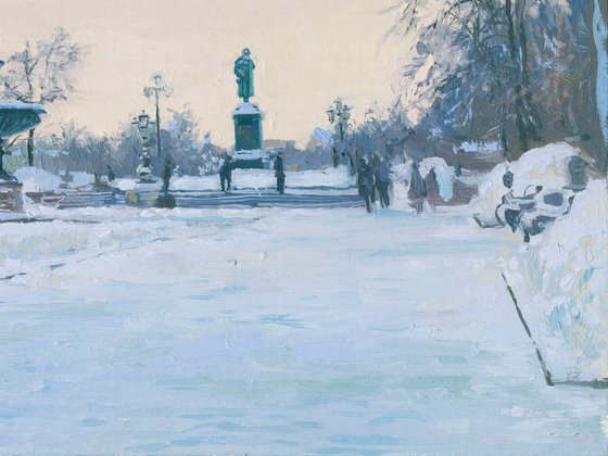 Pushkinskaya Square. To School