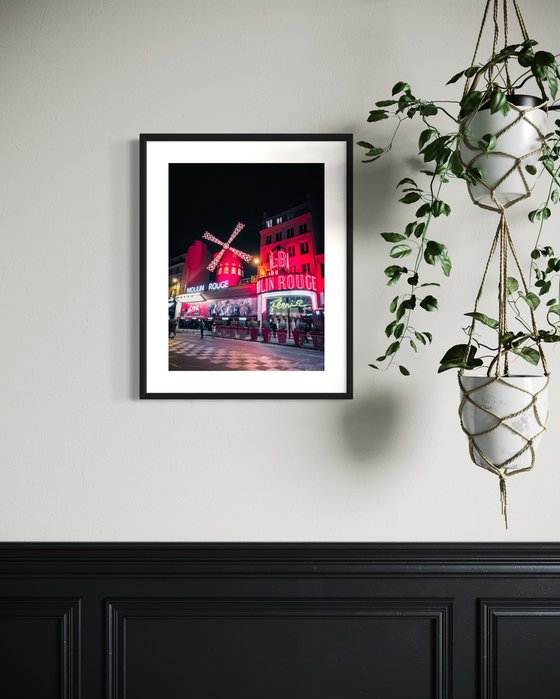 MOULIN ROUGE