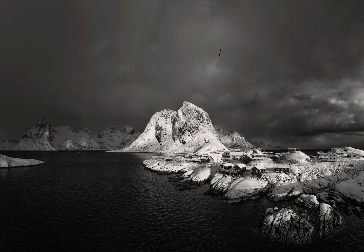 Lofoten. Hamnoya 2 by Pavel Oskin