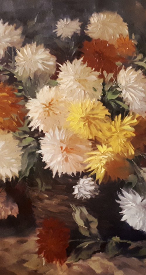 Chrysanthemum Cascade by Kamo Atoyan