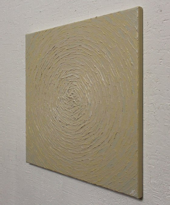 Light Pearlescent Concentric Radiance