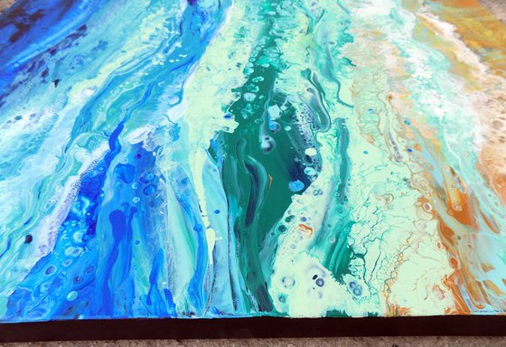 The sound of the sea