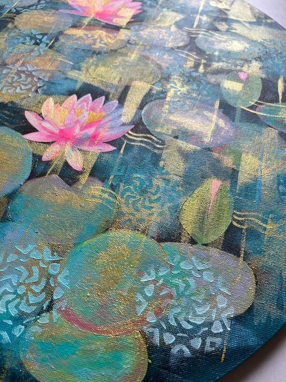 Turquoise water lilies ! Dhoop Chaanv