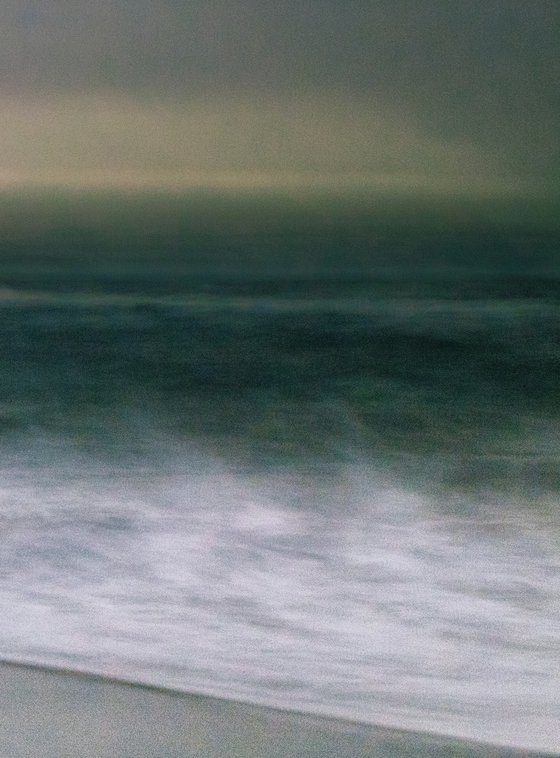 Edge of unrest (studio 2)