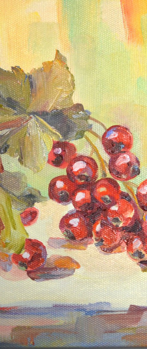 Red currants, berries by Yulia Evsyukova