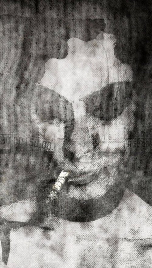 Cigarette.... by Philippe berthier