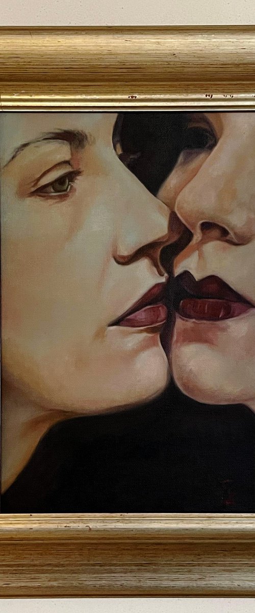 Portrait of a woman "The kiss" by Veronica Ciccarese