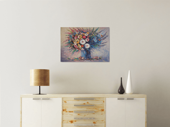 Field flowers in a vase (50x70cm, oil painting,  ready to hang)
