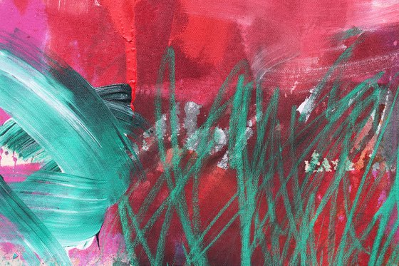 OF LUSCIOUS RED & SAPPY GREEN