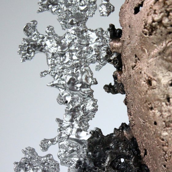 A tear 51-21 - Face metal sculpture lace bronze steel chrome