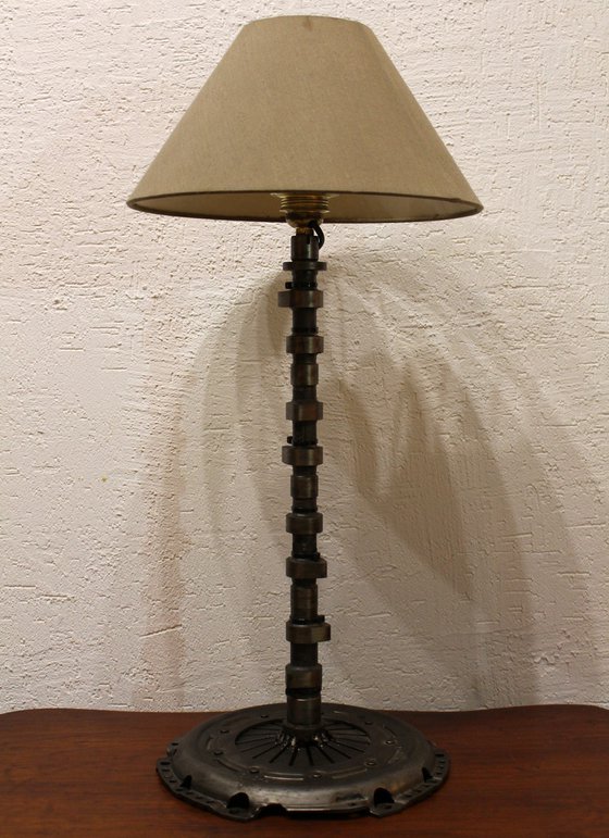 Simple camshaft lamp