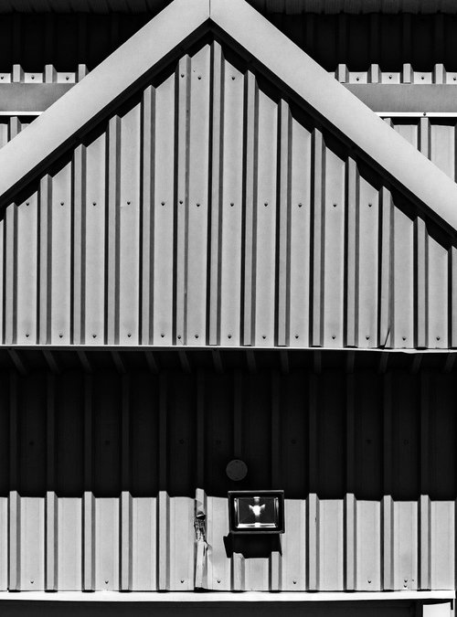 corrugated sheet metal 13 by Daniel Fontaine