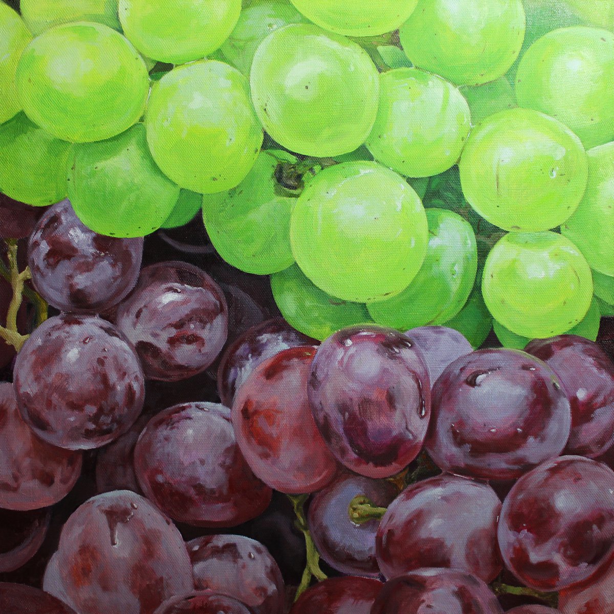 Contrast. Grapes. Gift by Linar Ganeev