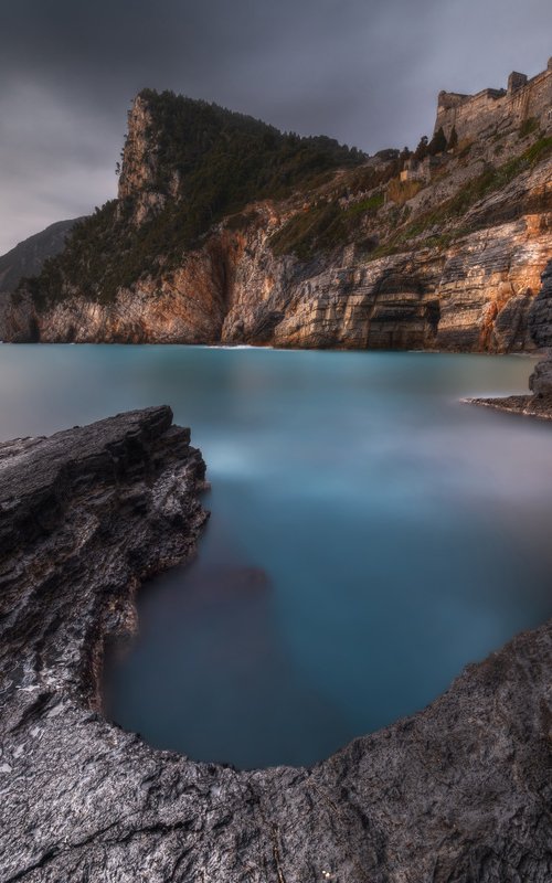 BYRON CAVE - Photographic Print on 10mm Rigid Support by Giovanni Laudicina