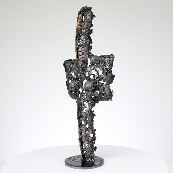 Idol CLXV - Metal sculpture bronze body and steel