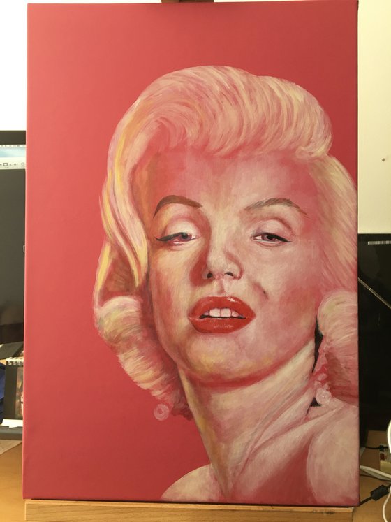 Marilyn: In the Pink