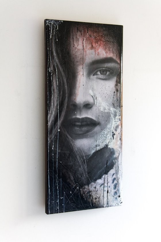 "I'm not Yours" (XL artwork 109x50x8 cm) - Unique portrait artwork on old door (abstract, portrait, original, resin, beeswax, painting)