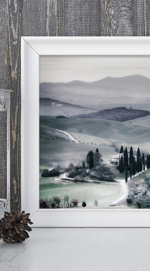 A tuscan homestead b4 sunset 2 by Karim Carella