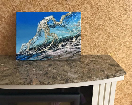 Crystal wave