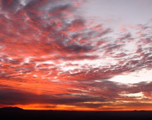 Himalayan Sunrise by Tom Hanslien