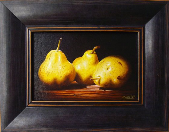 3 pears in chiaroscuro