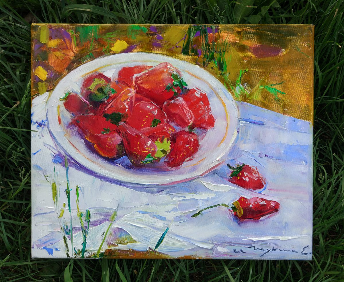 Strawberry moments of summer. by Helen Shukina