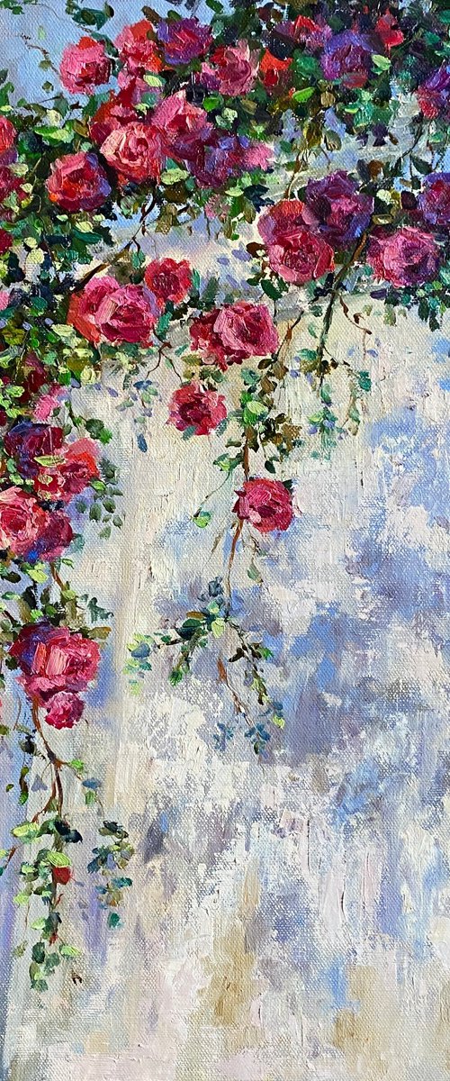 Climbing roses by Larisa Batenkova