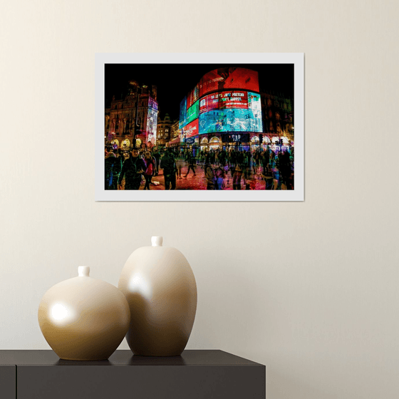 London Vibrations - Piccadilly Circus. Limited Edition 1/50 15x10 inch Photographic Print